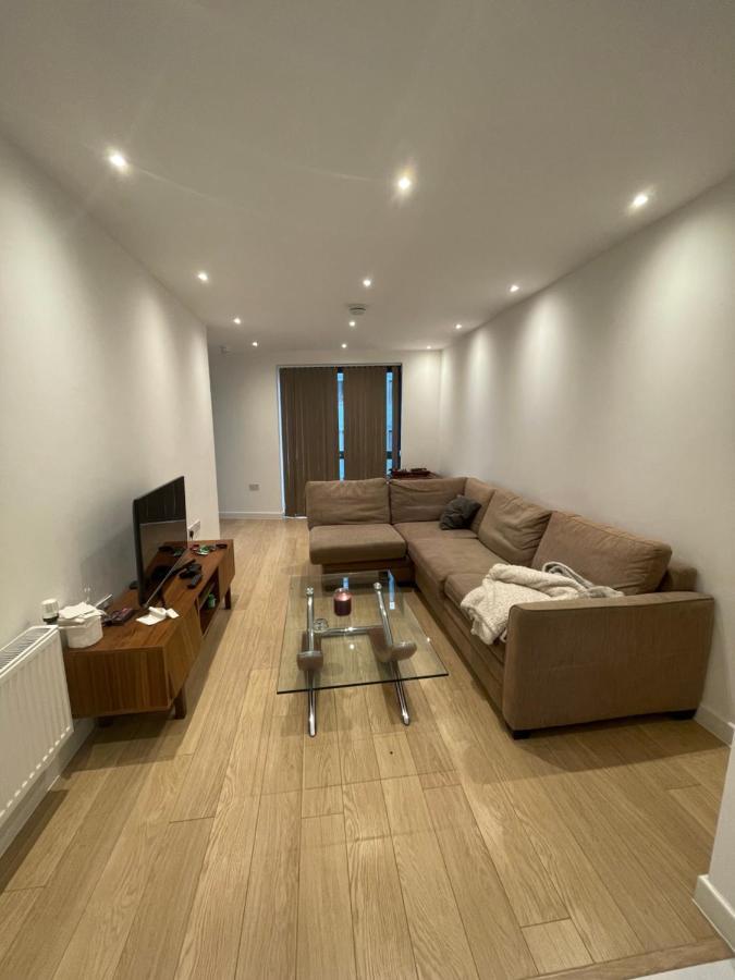 Amazing Apartment Moments Away From The Heart Of London Exterior photo